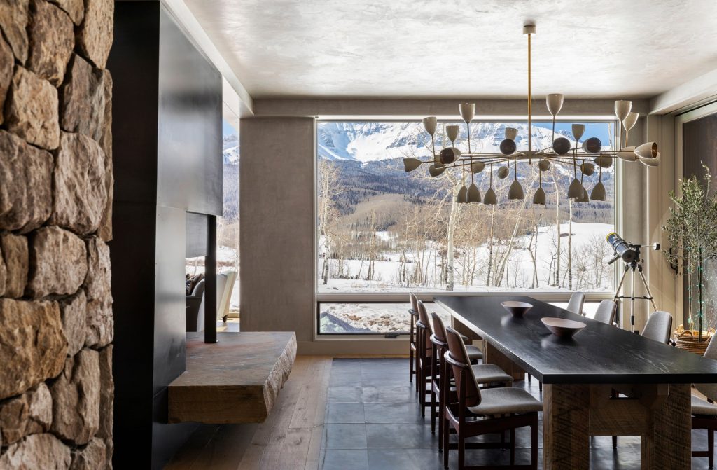 Stunning Celebrity Dining Rooms own by Oscar-Winners – Dining Room Ideas